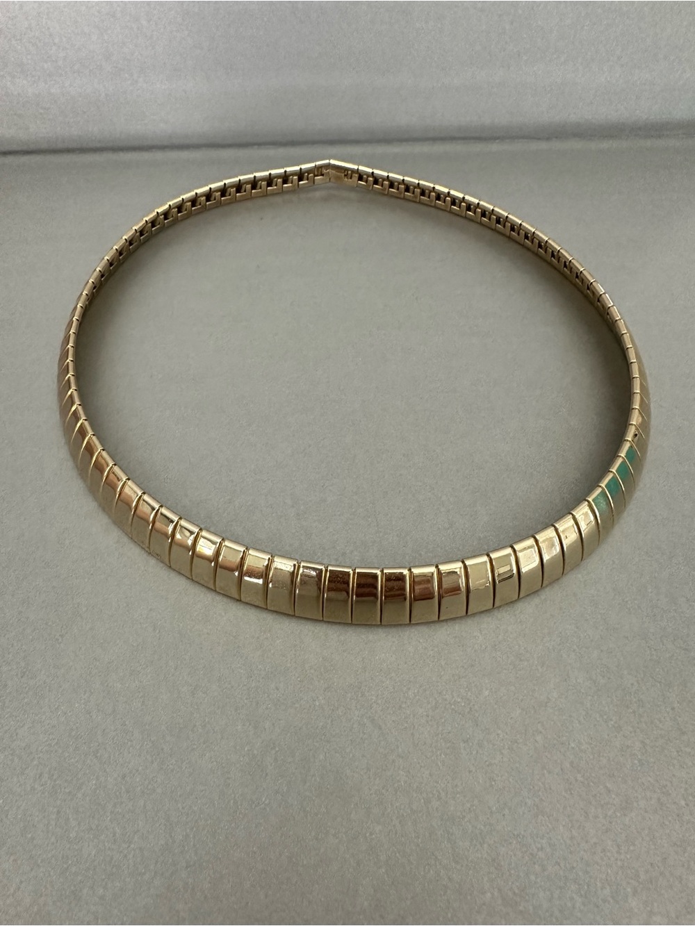 Vintage Gold Tone Tubogas-Style Women’s Necklace